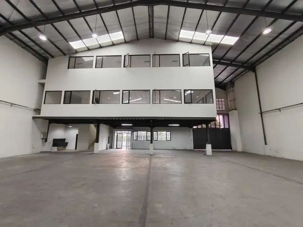 Jual / Sewakan Gudang bagus standart pabrik di sewakan delta silicon lippo cikarang