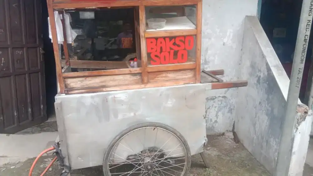 Gerobak bakso second kondisi apa adanya