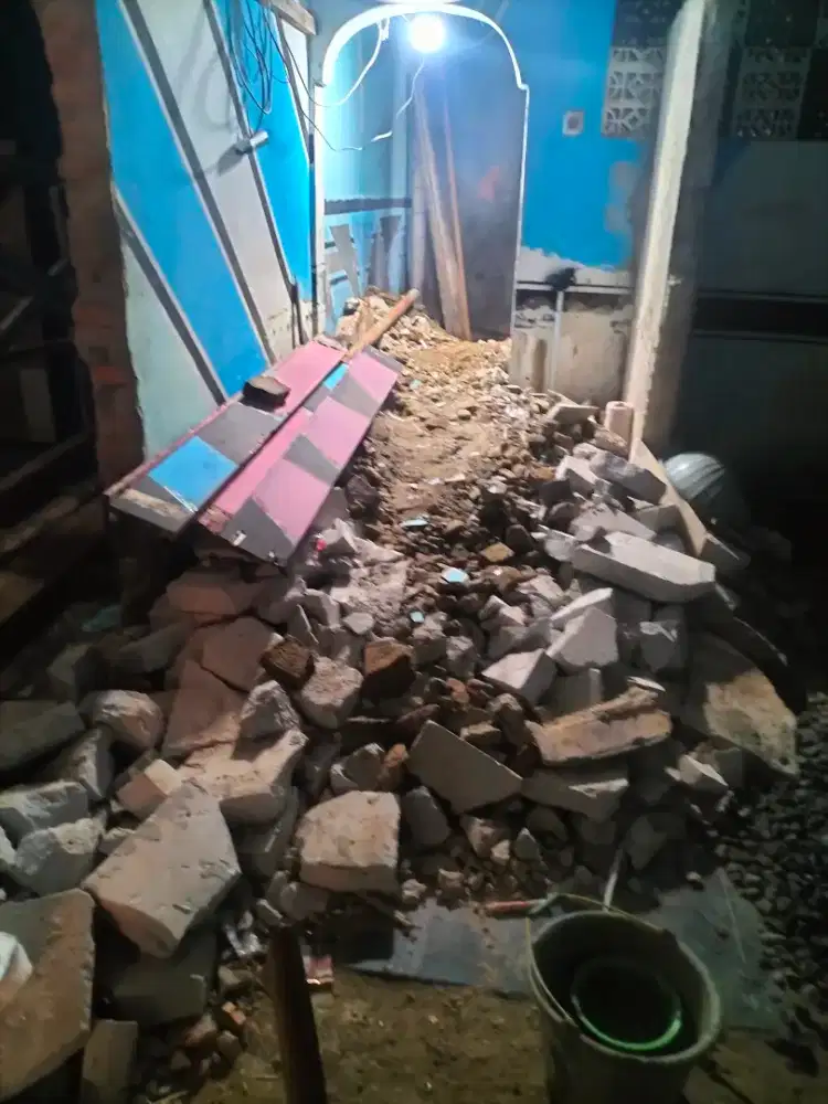 Bagi yang butuh puing bangunan