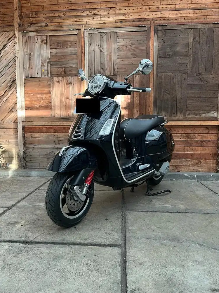Vespa GTS 150 iGet ABS Low Km Service Record Istimewa Siap Pakai