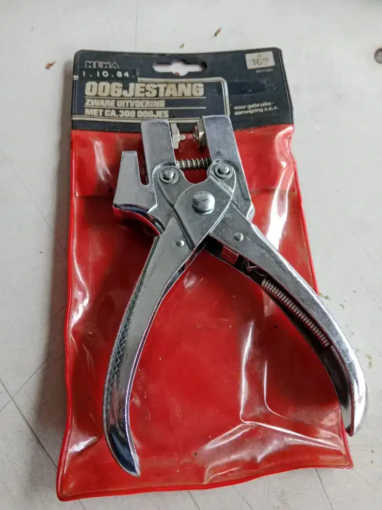 Alat Pelubang Serbaguna