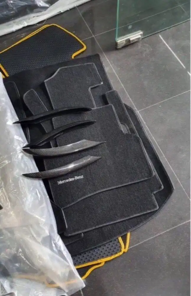 karpet dasar mercedes benz series c-200