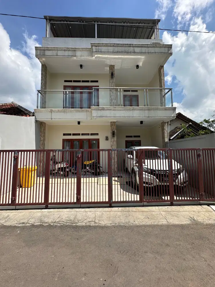 di jual rumah mewah