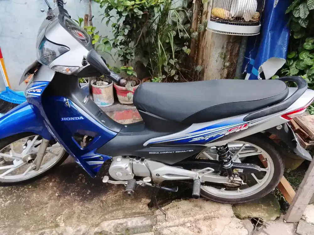 Honda Supra fit jumbo th 2006 silver biru 90 o/o restorasi.
