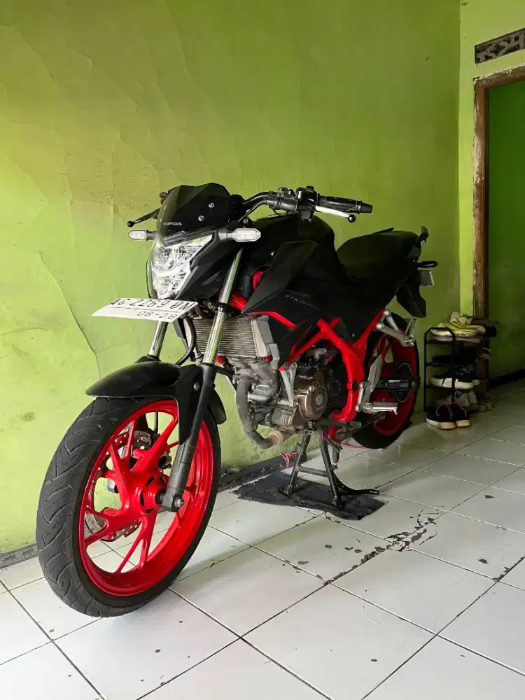 Sepeda Montor Honda Cb 150 R