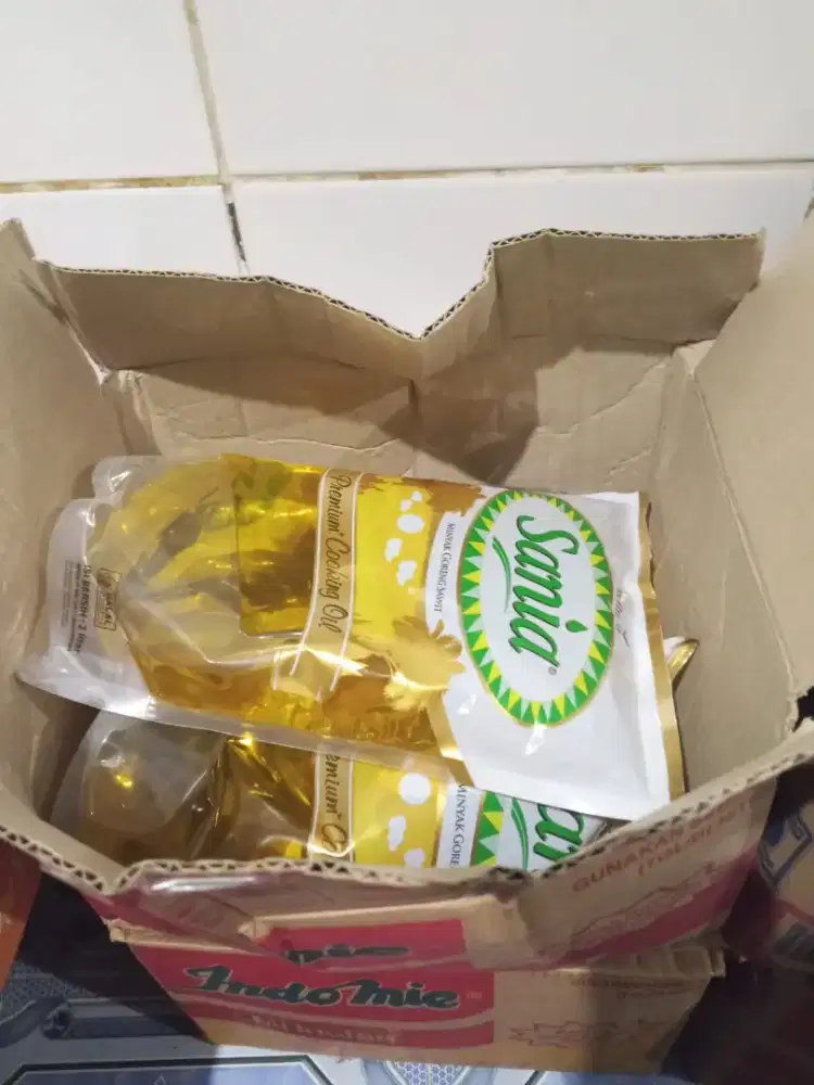 Minyak goreng Sania 2 ltr