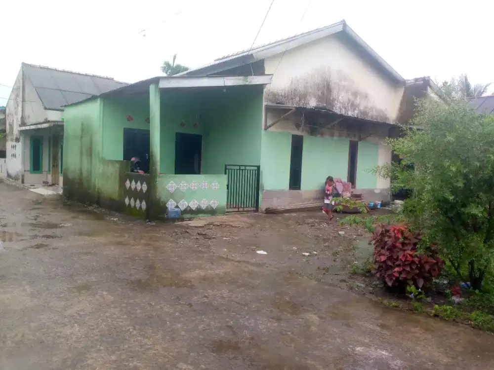 Di jual rumah tengah kota, tempat strategis dan tidak banjir.