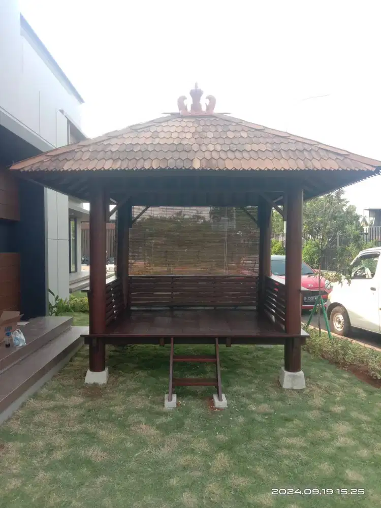 Gazebo kayu - saung kayu kealpa/gelugu