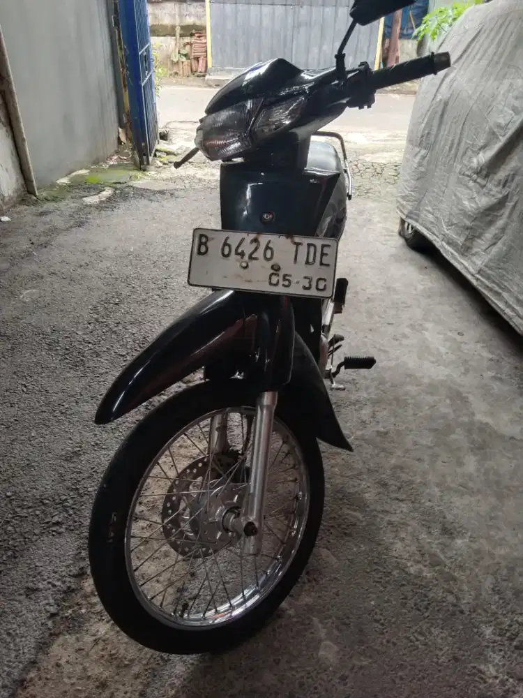Honda Supra x tahun 2005