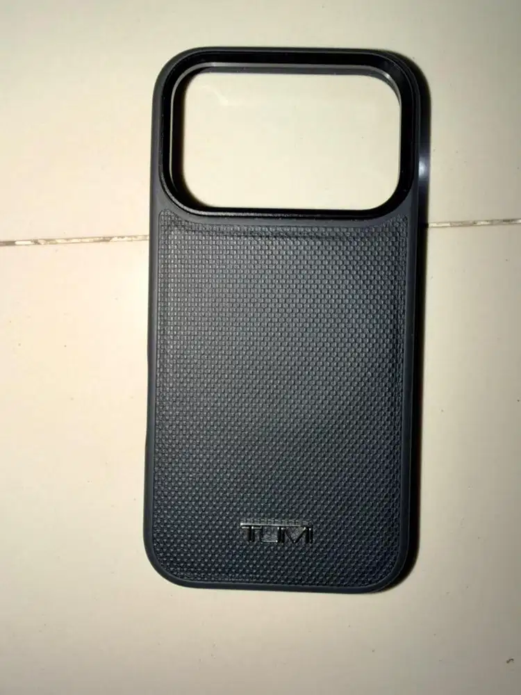 Case iphone 17 pro TUMI original