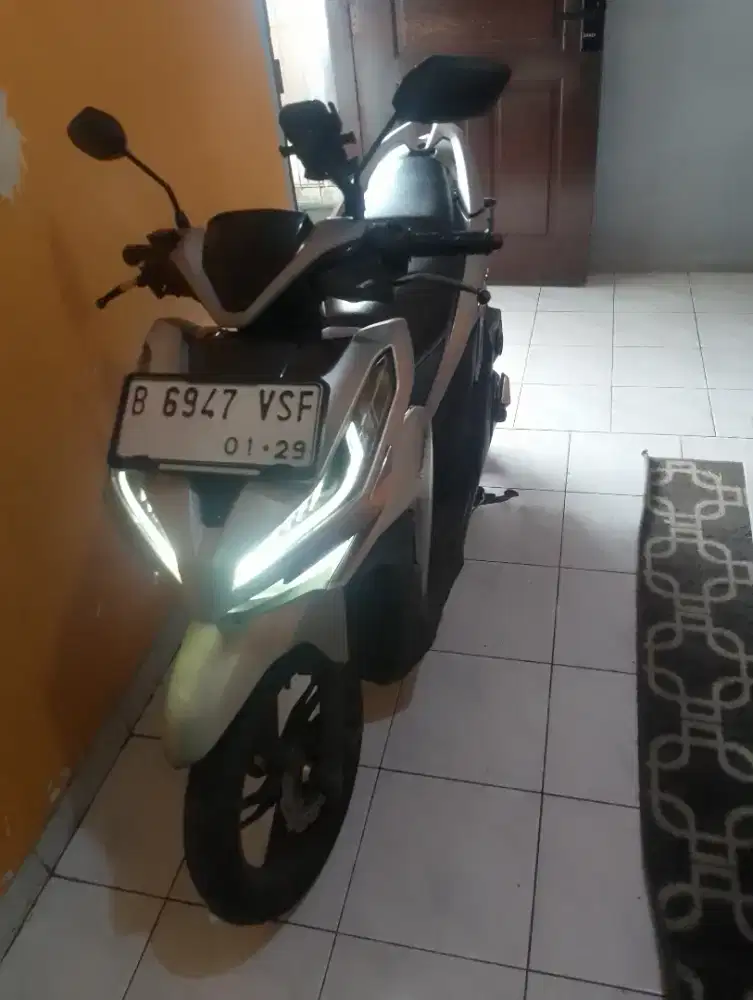 Honda Vario 150 Silver 2019