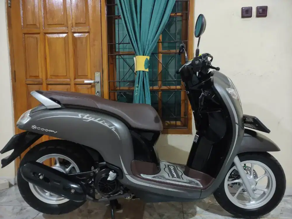 Super istimewa low km scoopy stylish cbs iss super mulus persis baru