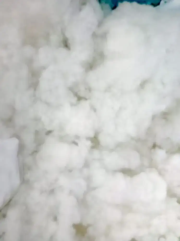 Dacron sisa potongan lembaran