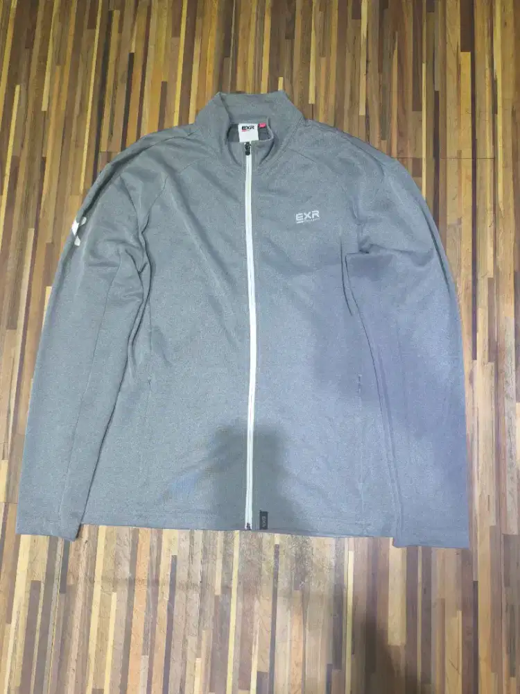 Jaket Tracktop EXR
