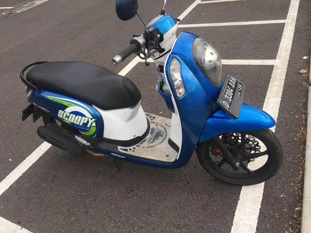 Honda scoopy 2016 pgm fi