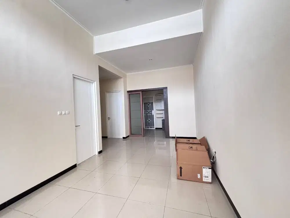 Dijual Rumah Terhitung Baru di Taman Kopo Indah Bandung