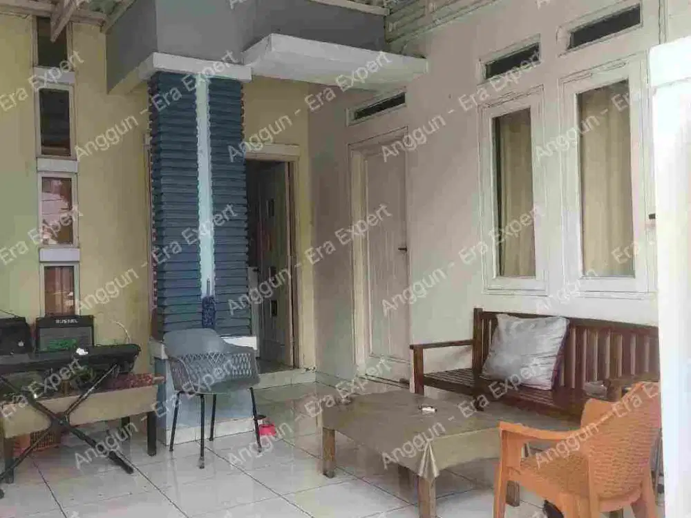 Dijual rumah yg hadap ke Taman Dalam Cluster Aralia Harapan Indah 2 Bekasi (tarumajaya)