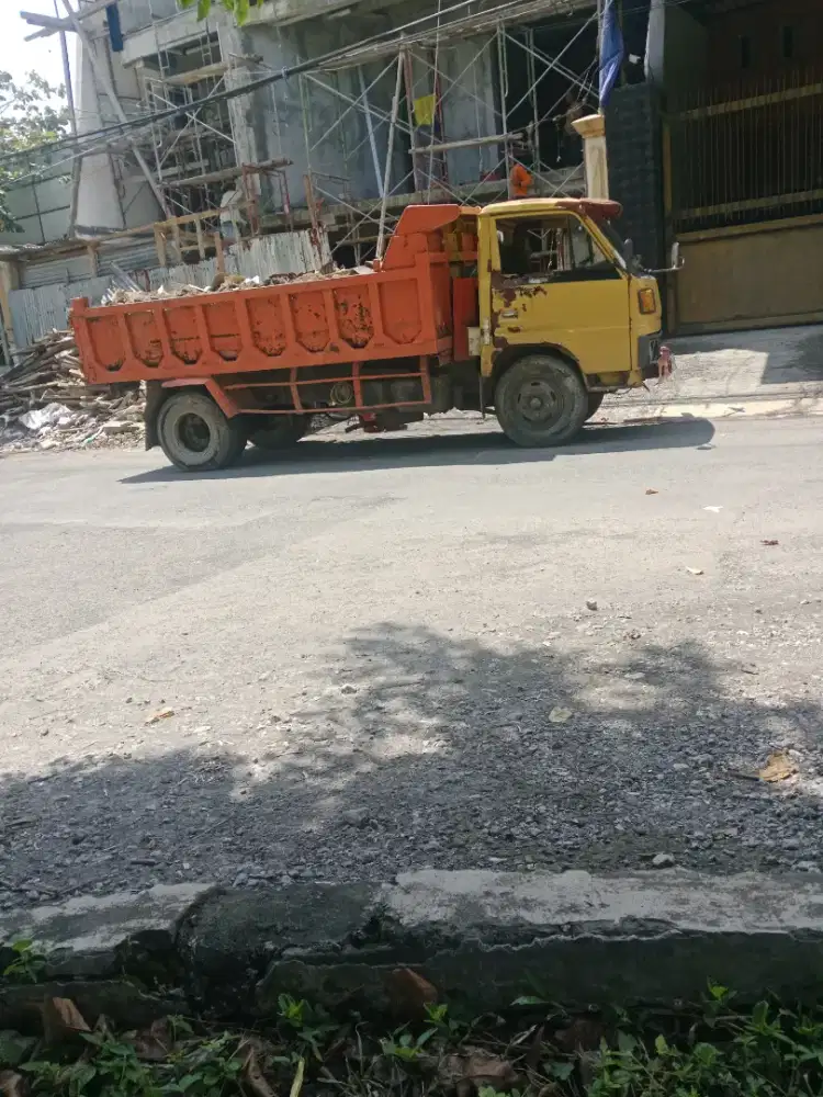 Jasa buang gragal dan sampah proyek