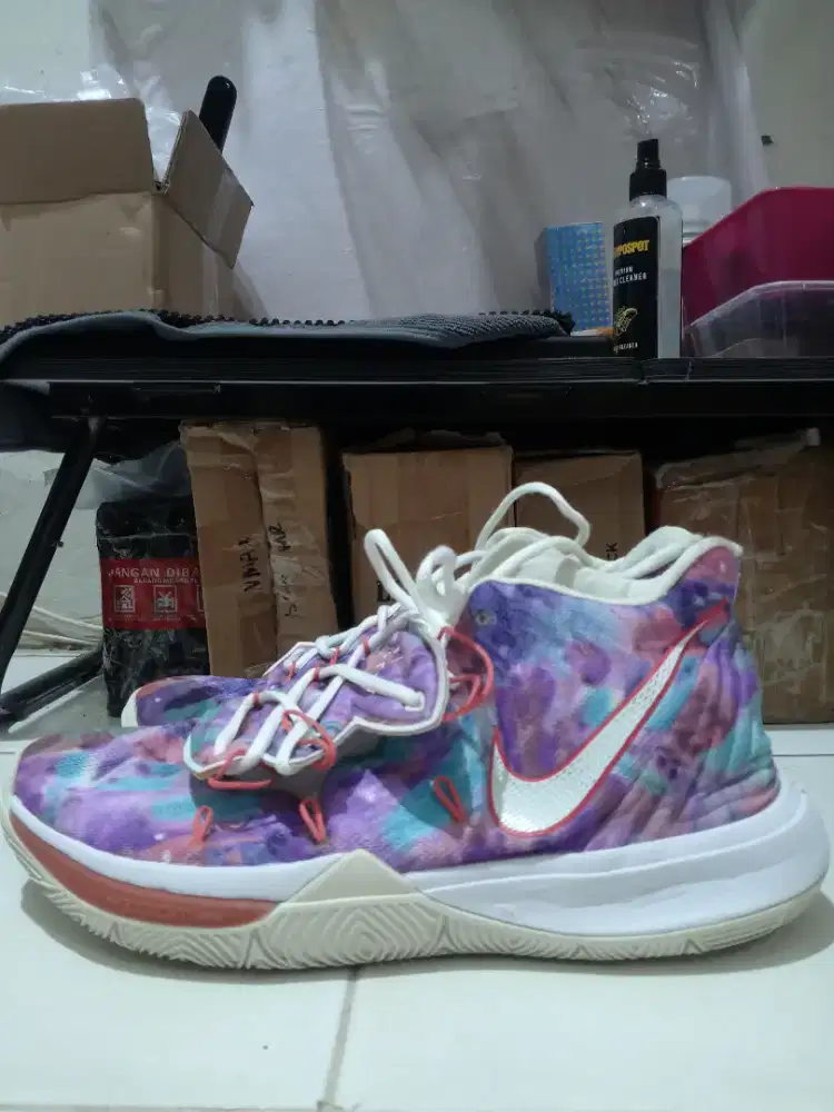 Nike Kyrie Size 45 ORIGINAL