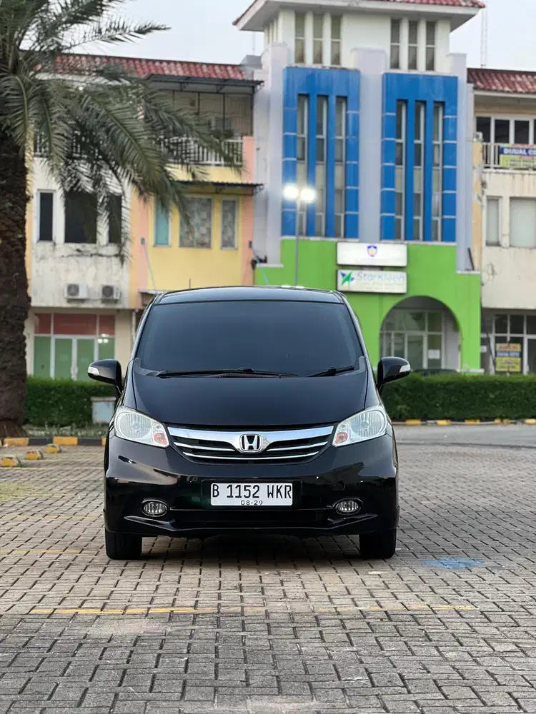 Honda Freed PSD Matic 2014 Hitam
