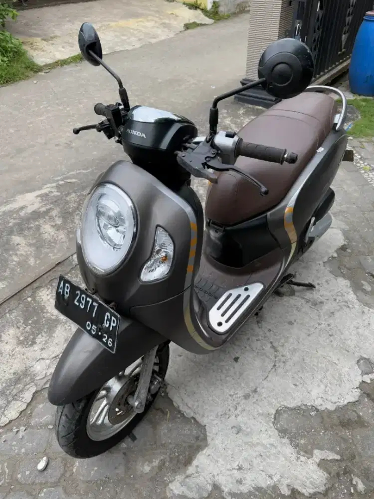 Scoopy keyless THN 2021 plat AB Bantul