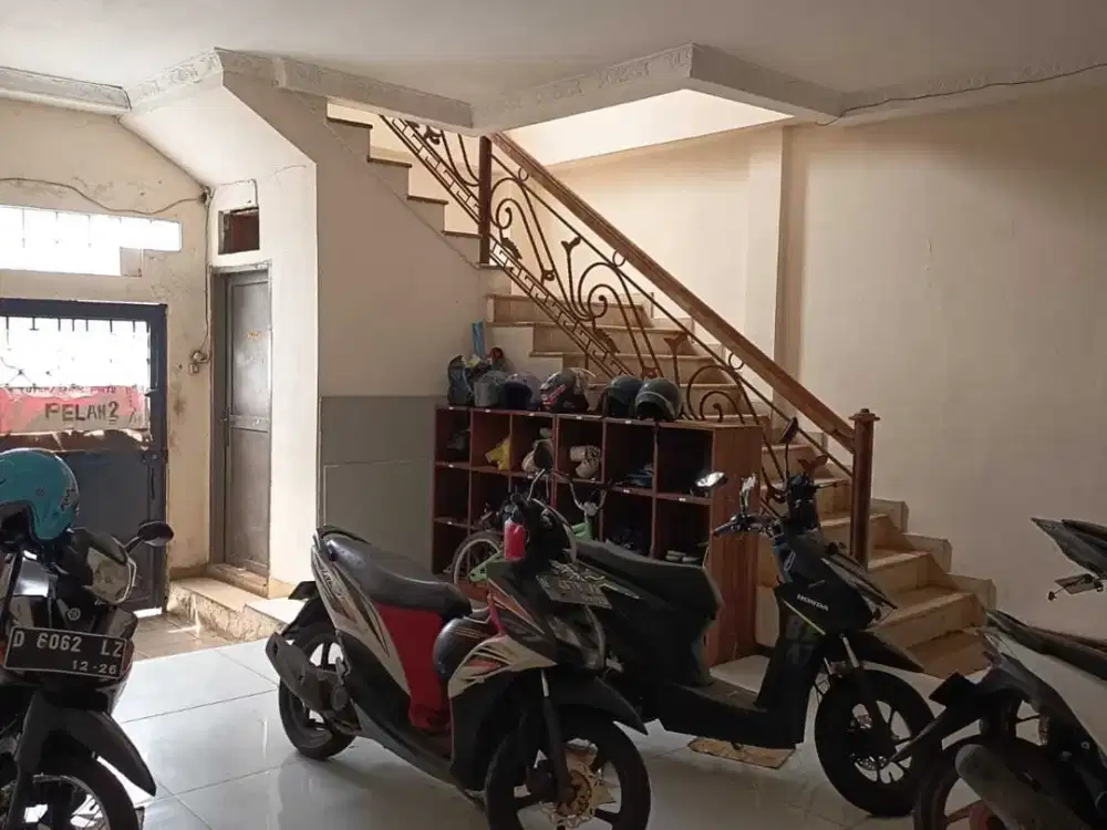 Dijual kost an aktif sayap Leuwi panjang 22 kamar,3 lantai