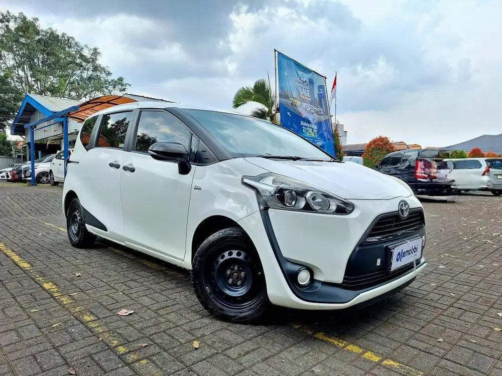 Hot Sale - Toyota Sienta 1.5 E Benin MT 2016