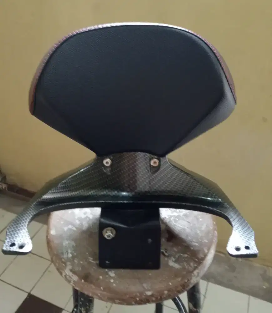 Sandaran Jok Motor XMAX carbon