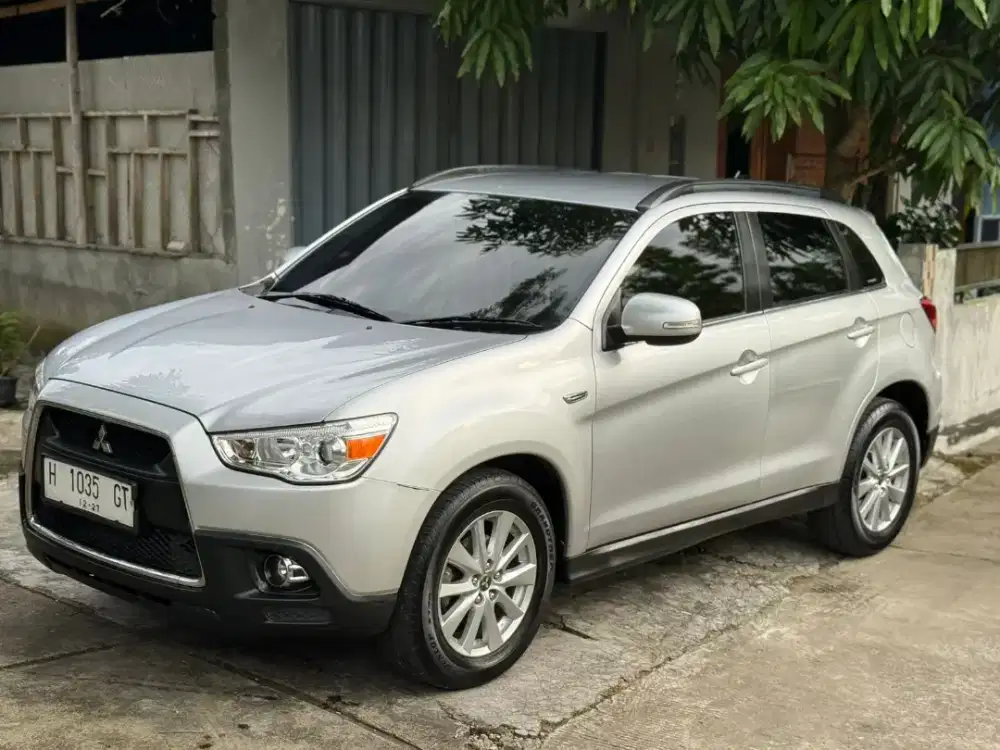 Outlander GLS 2013 at istimewa