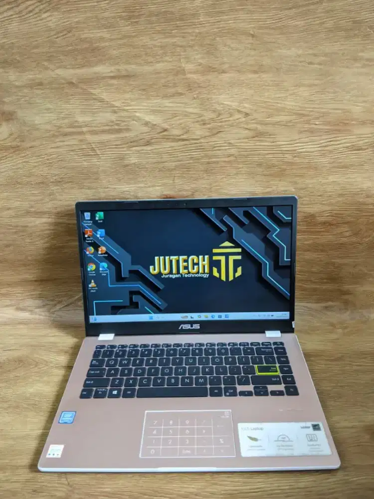 Laptop Asus Vivobook Slim Ram 4 GB bonus Mouse baru Siap pakai