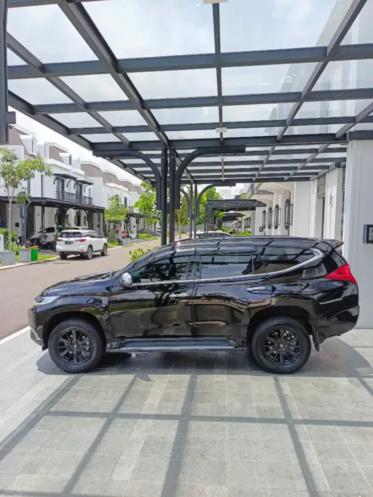 Dijual Mobil Mitsubishi Pajero Sport Dakar Rockfod 4x2AT 2019/2020