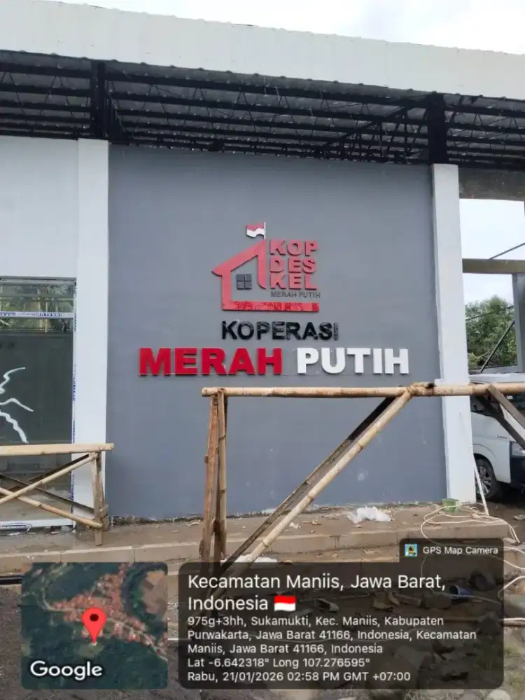 Huruf timbul akrilik plat galvanis