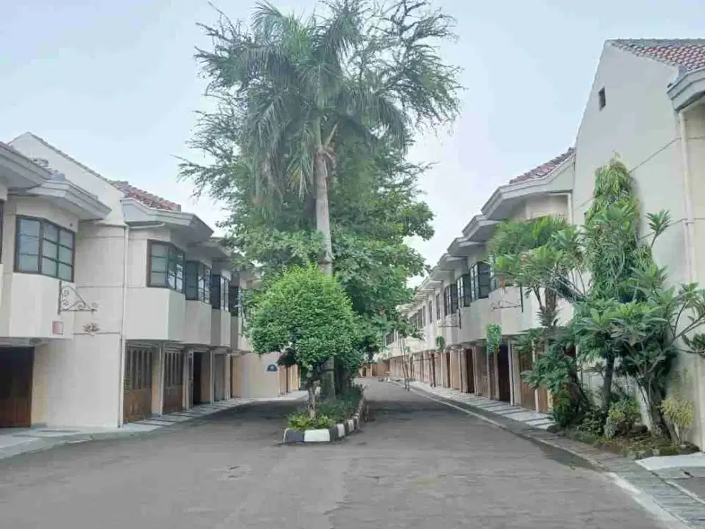Perkantoran Komersil include Town House di Jakarta Barat. 0129