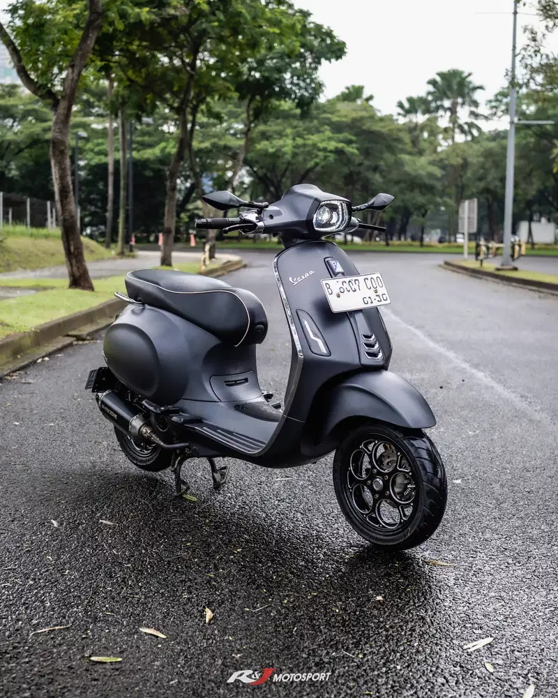 (Full Paper) Vespa Sprint 150 ABS Iget 2019 Warna Abu2 Shock Ohlins