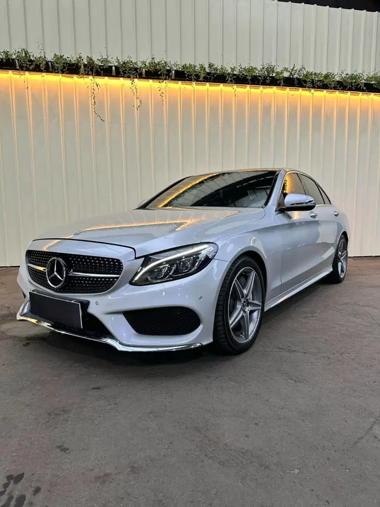 [FORSALE] MERCEDES BENZ C 300 AMG 2017