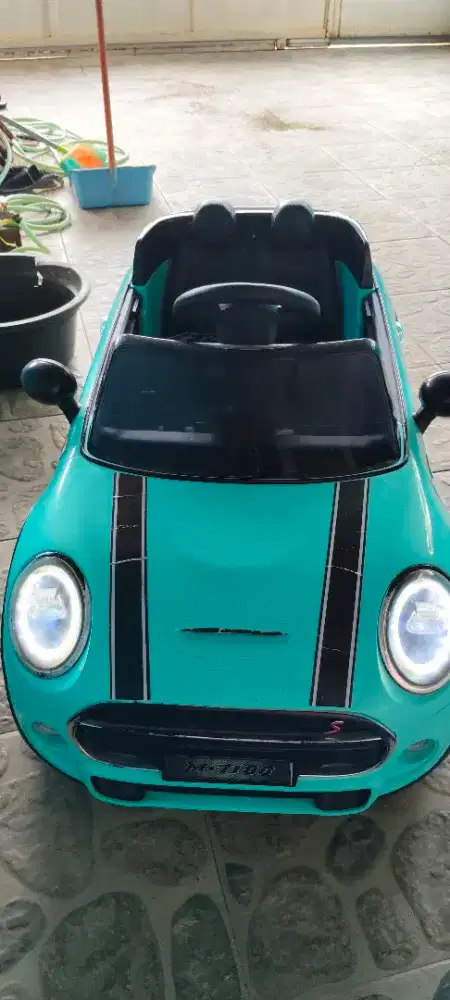 Mobil anak pakai remote