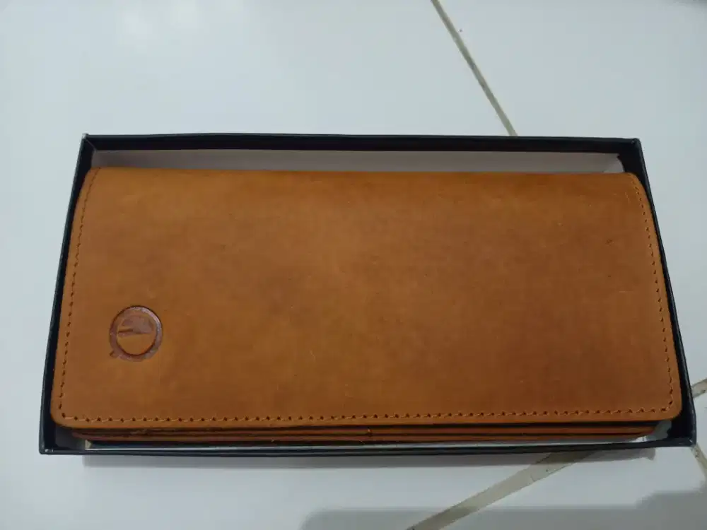 Dompet kulit Sapi
