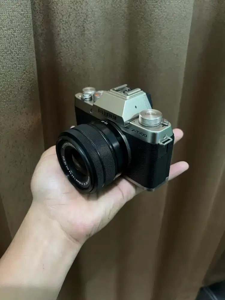 KAMERA FUJIFILM XT100 MULUSSS