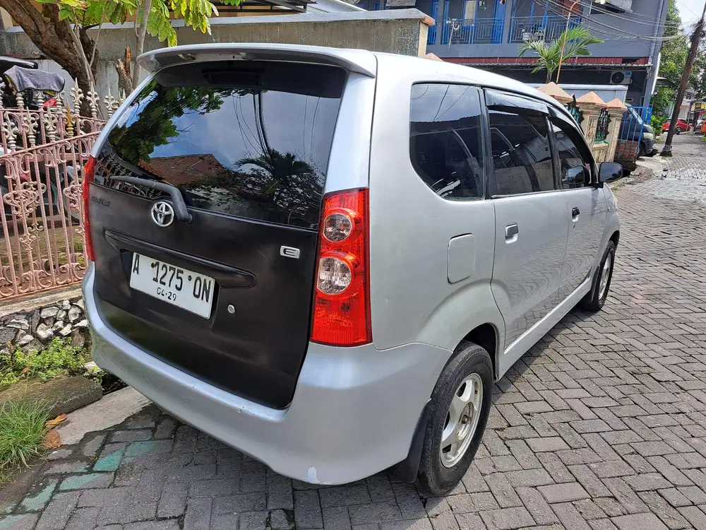 Toyota Avanza 2011 Bensin