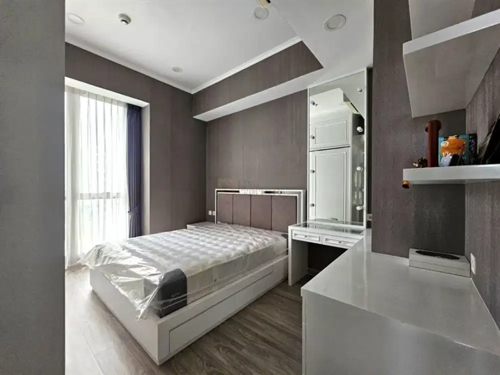 Good Recommended Brand New! Dijual Condominium Taman Anggrek Residences 3BR+1 Luas 135m2 Furnished Interior Fress Siap Huni, Di Tanjung Duren