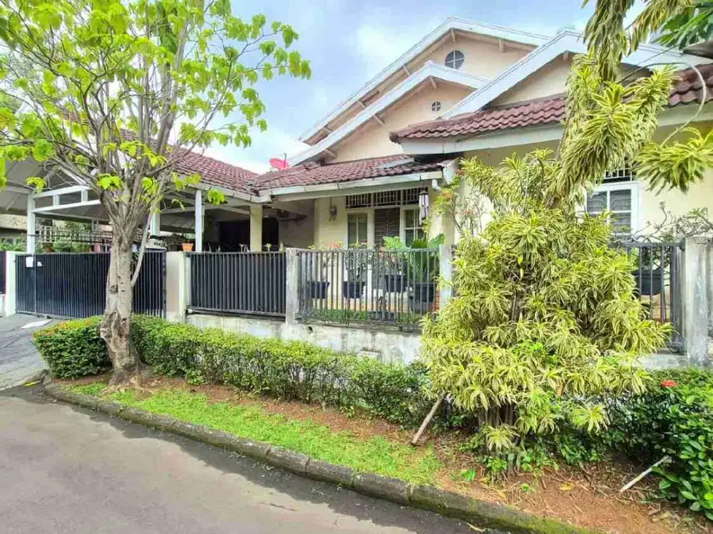 Di Jual Rumah Lokasi Strategis di Bintaro Sektor 9