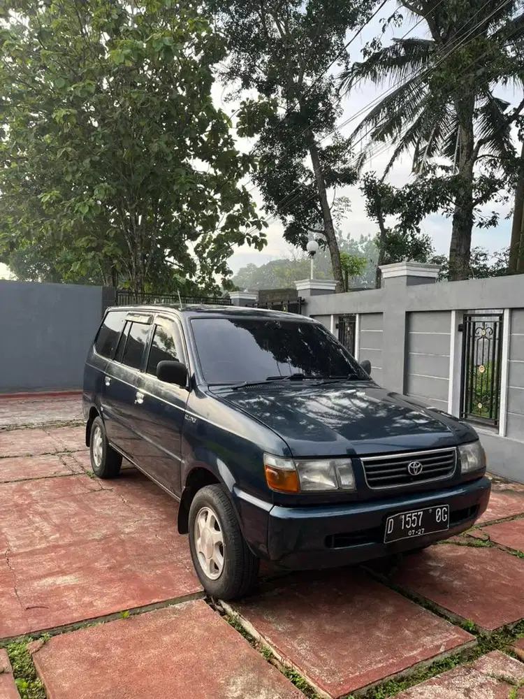Toyota Kijang LGX 1997