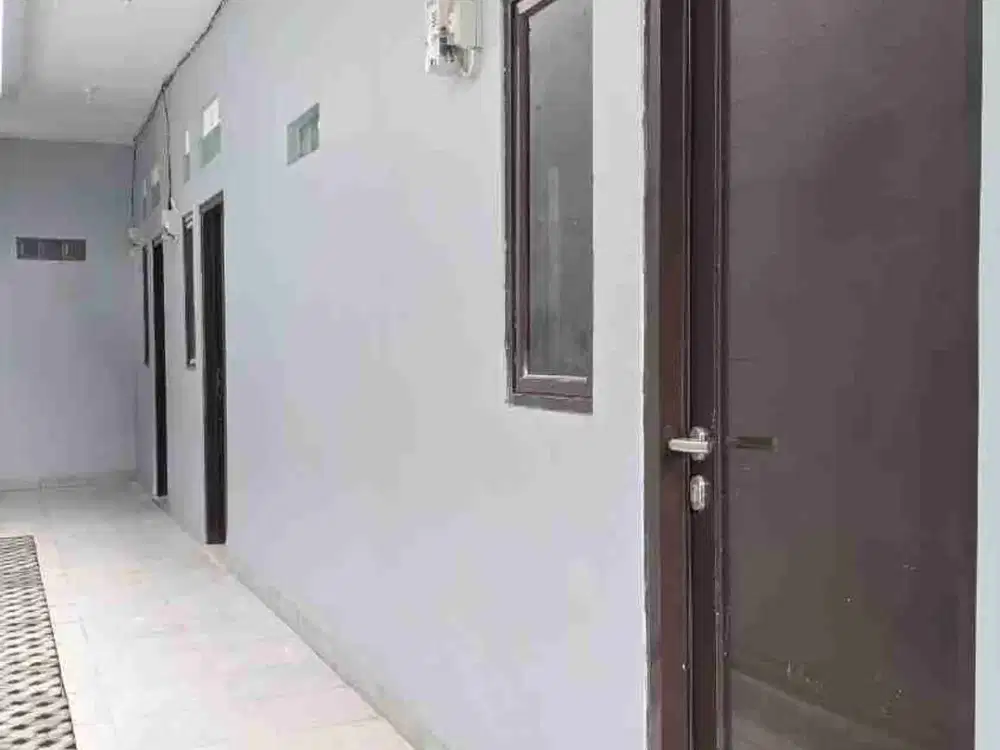 Kost Pondok Ranji Bintaro Strategis (800m ke Stasiun Pondok Ranji)