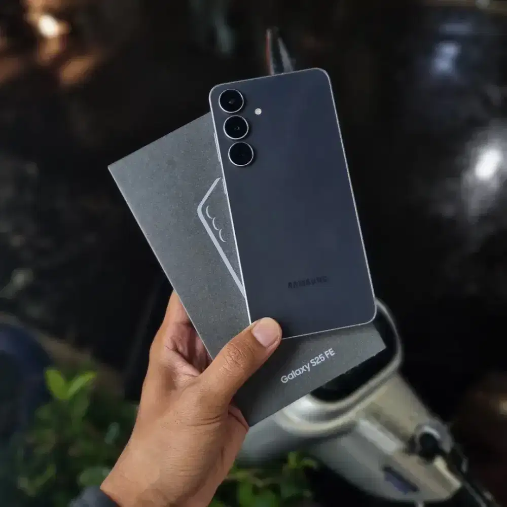 Samsung Galaxy S25 FE free Galaxy Fit3 + Adapter