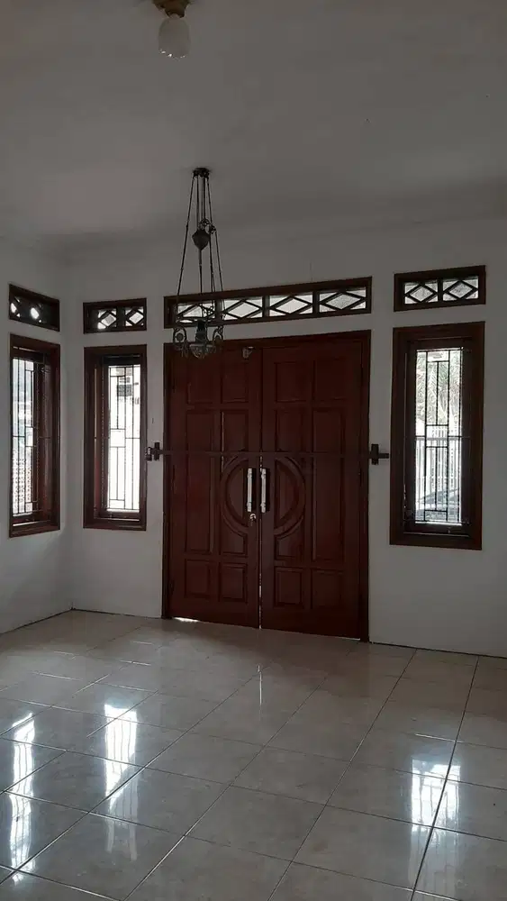 Disewakan Rumah Cantik dan Strategis Di Daerah Bebas Banjir