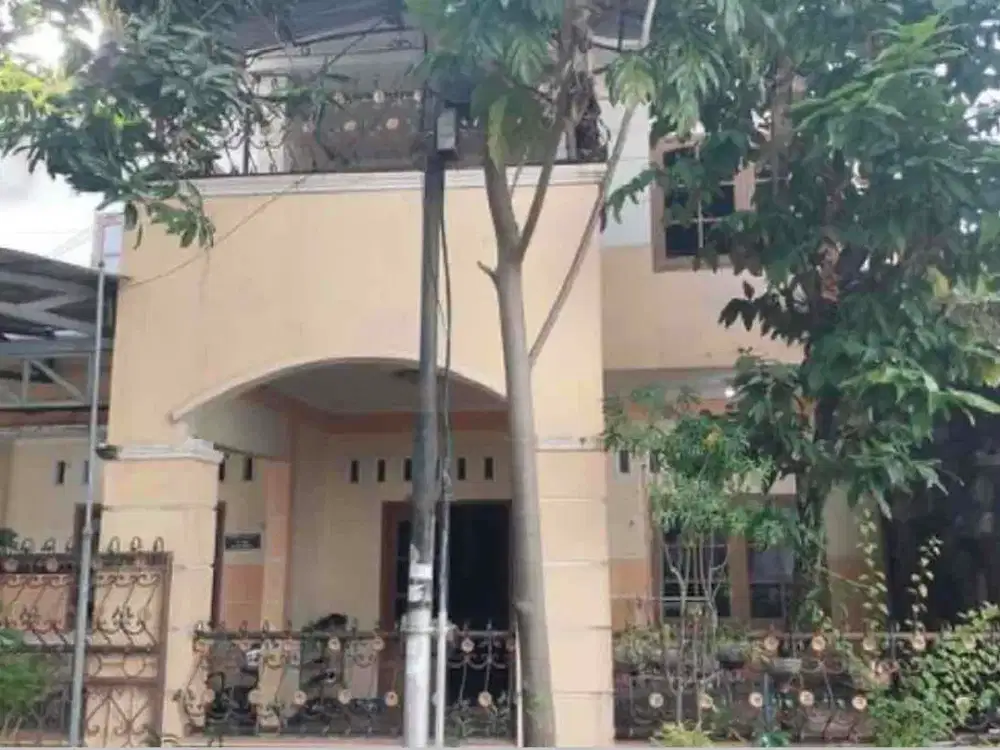 Jual Rumah Strategis cocok untuk kost kosan