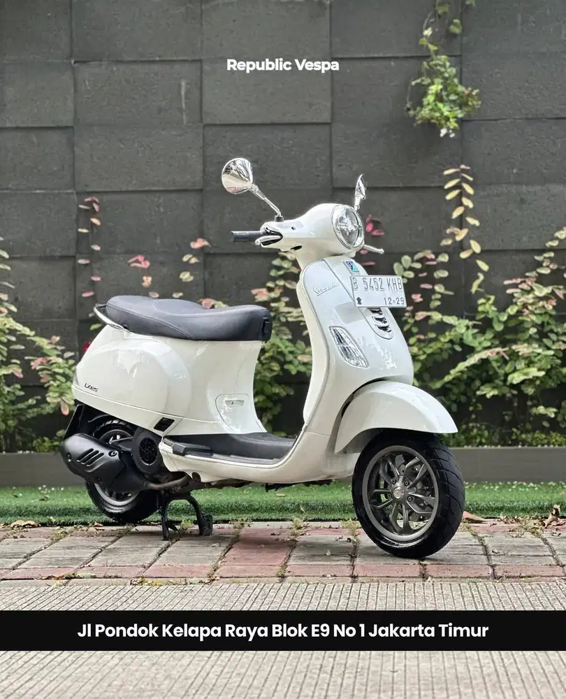 PIAGGIO VESPA LX 125 IGET LED FACELIFT TAHUN 2024 WARNA PUTIH FAVORIT