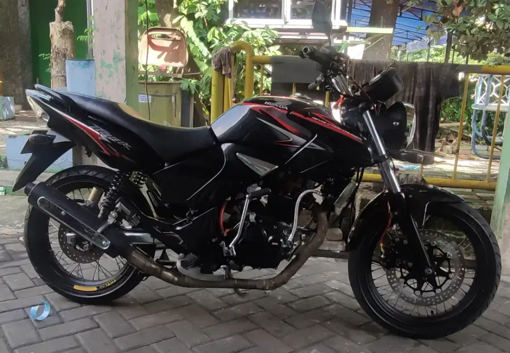 DI JUAL HONDA TIGER REVO