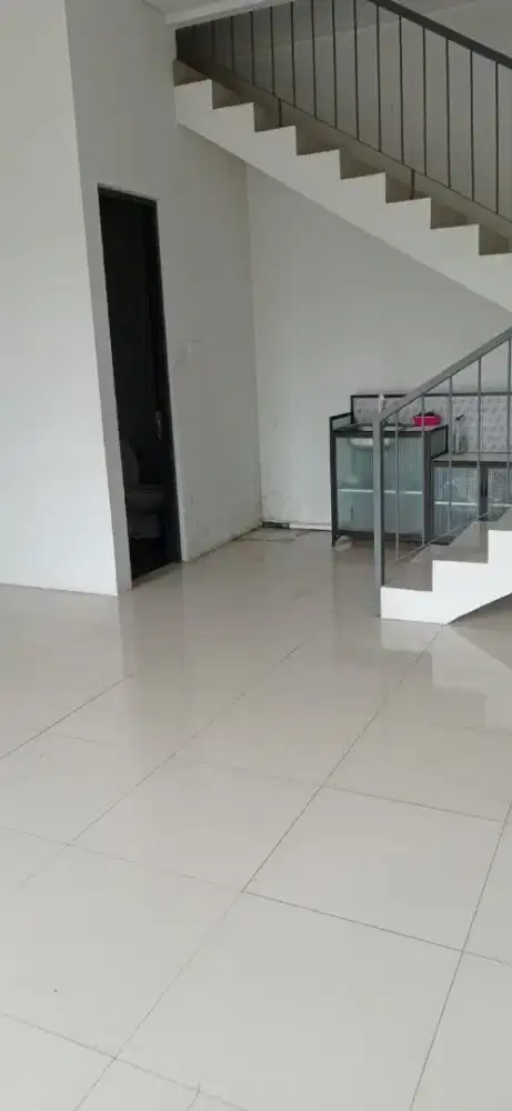 Dijual / Disewakan Ruko Springville, Rungkut, Surabaya