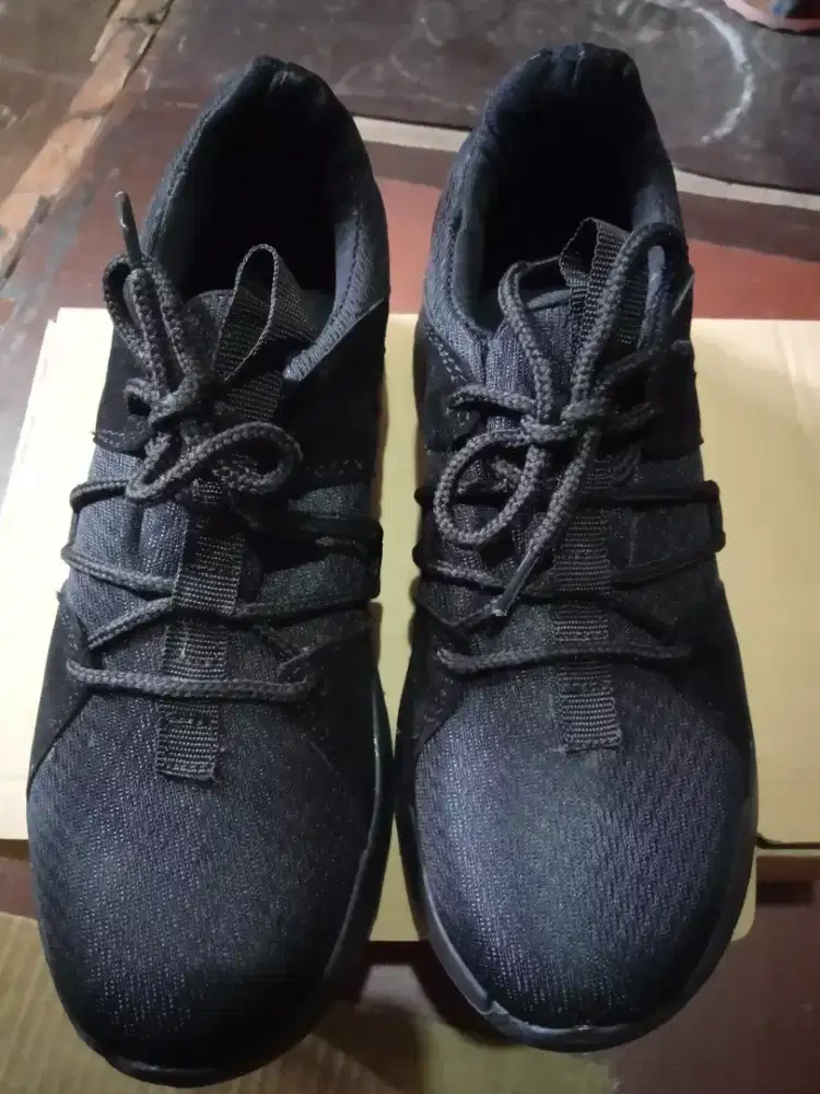 Sepatu baru Masi layak pakai